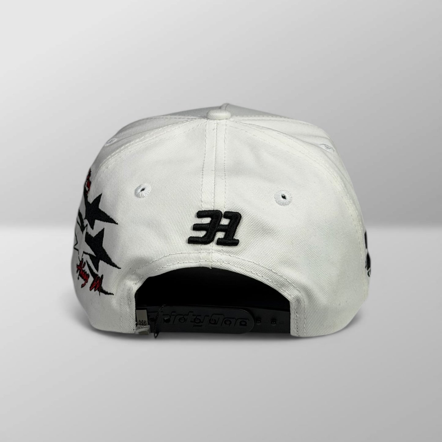 31 HATS "WORLD CHAMPIONS"