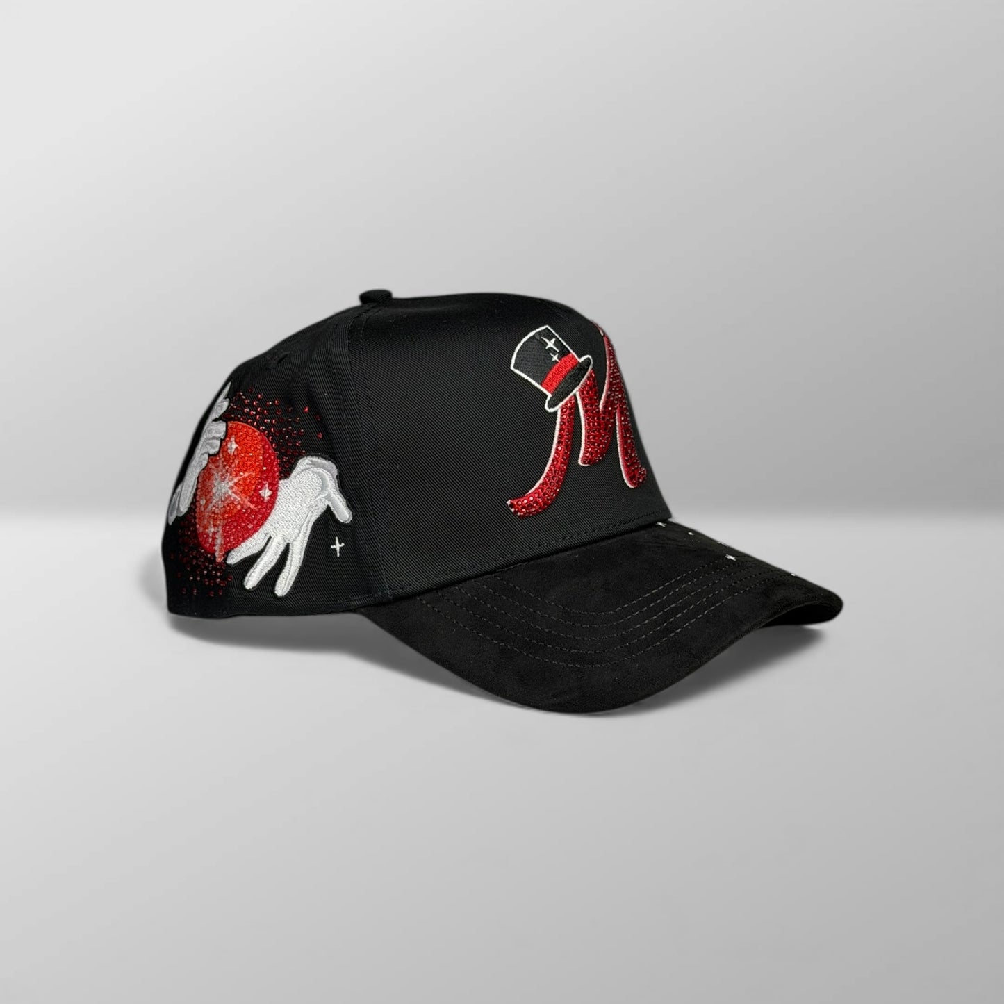 31 HATS "EL MAGO ROJA"