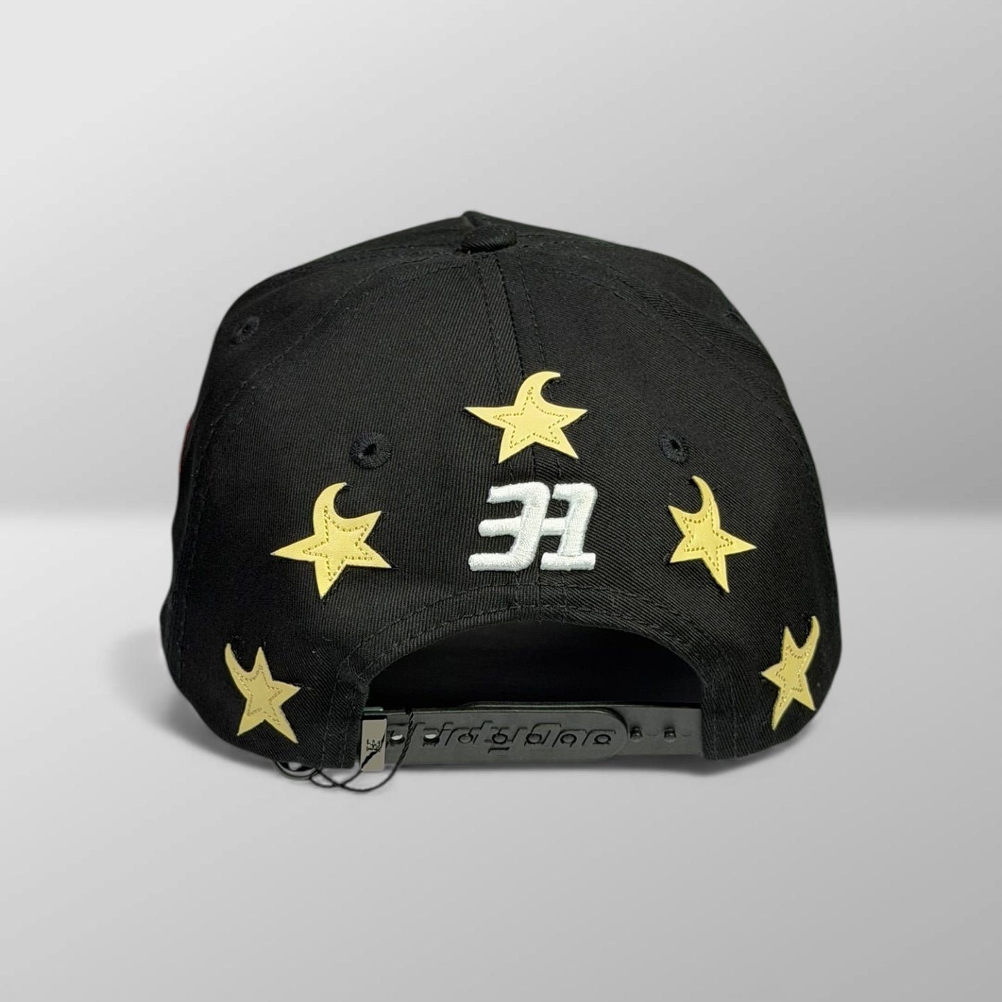 31 HATS "STARS"
